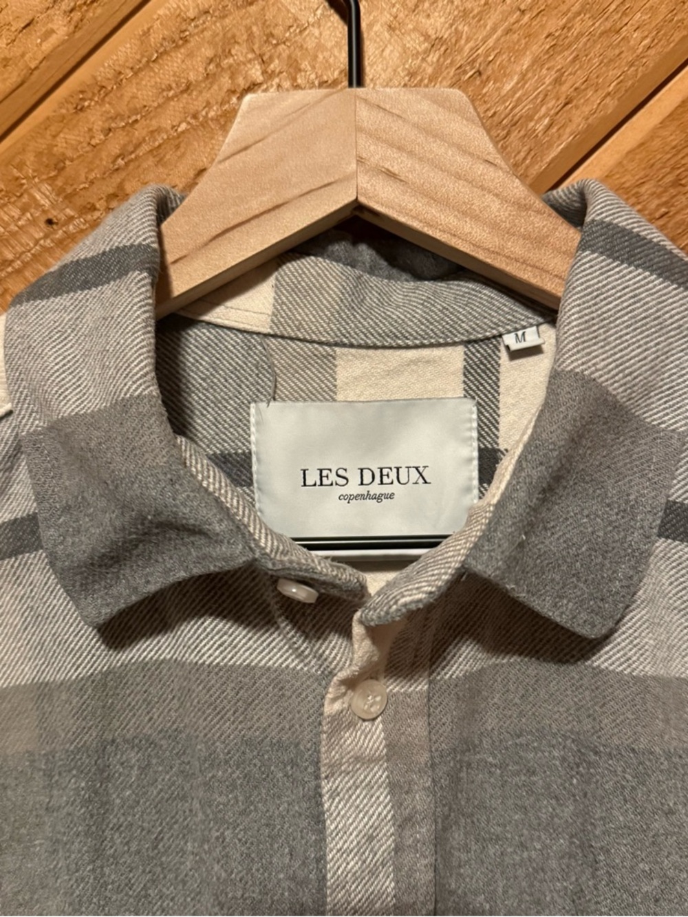 Les Deux Men's Gray & Cream Plaid Button-Down Shirt